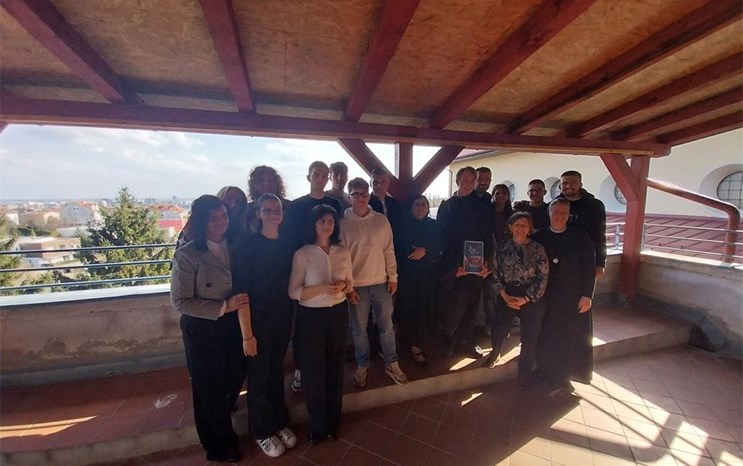 XV. i III. gimnazija dijele prvo mjesto na nadbiskupijskom natjecanju iz vjeronauka